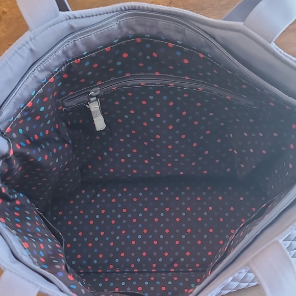 Vera Bradley Grey Quilted Tote Bag with Diamond Pattern Free Gift🤍🩶New Perfect - Picture 4 of 15